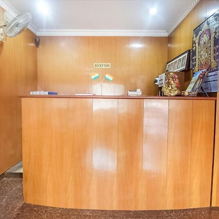 Oyo 70841 Hotel Anjali Residency Velur Dış mekan fotoğraf