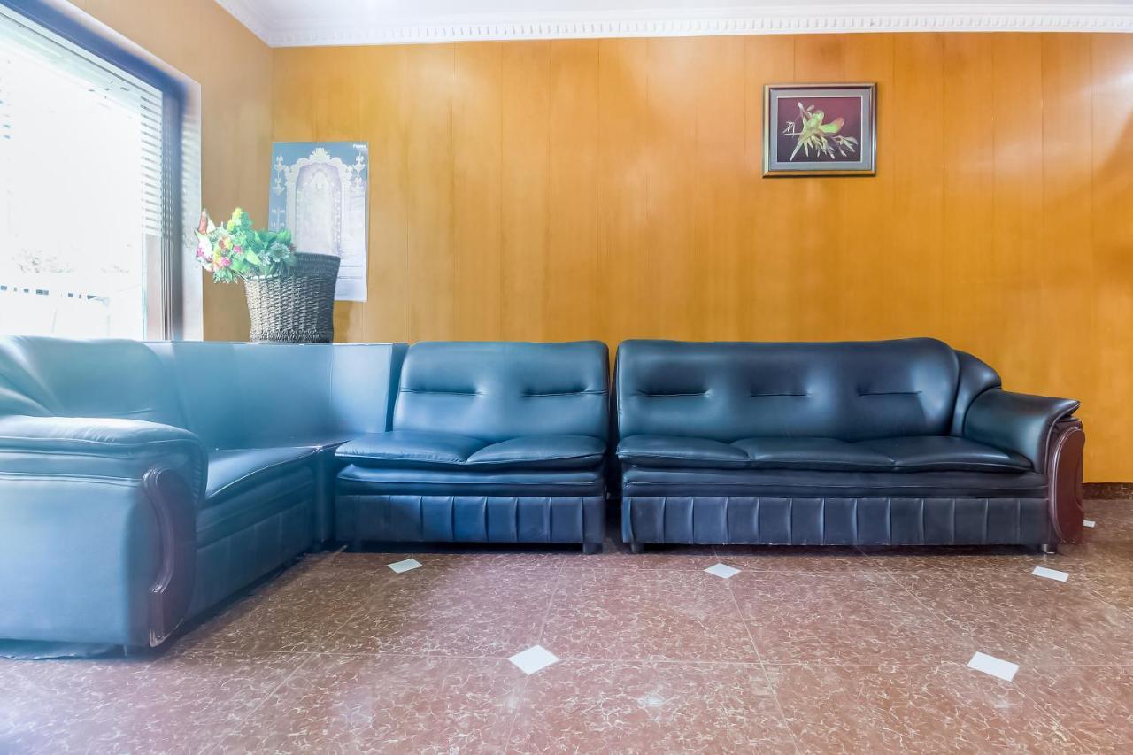 Oyo 70841 Hotel Anjali Residency Velur Dış mekan fotoğraf