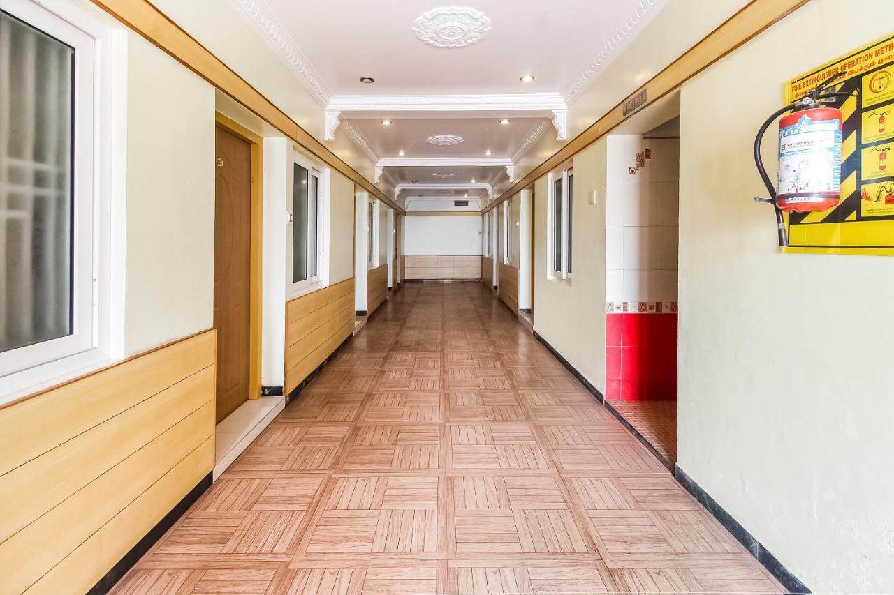 Oyo 70841 Hotel Anjali Residency Velur Dış mekan fotoğraf